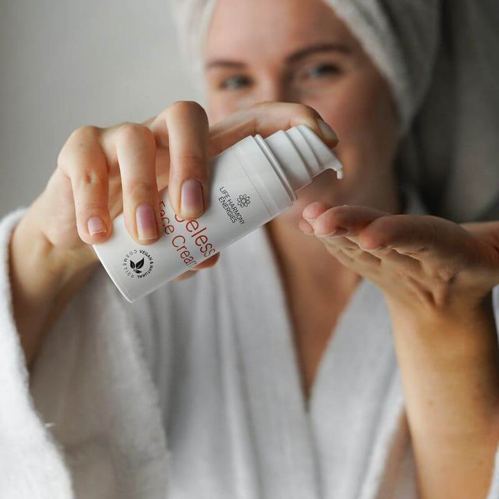 Energizing anti-aging skin care vegan face cream